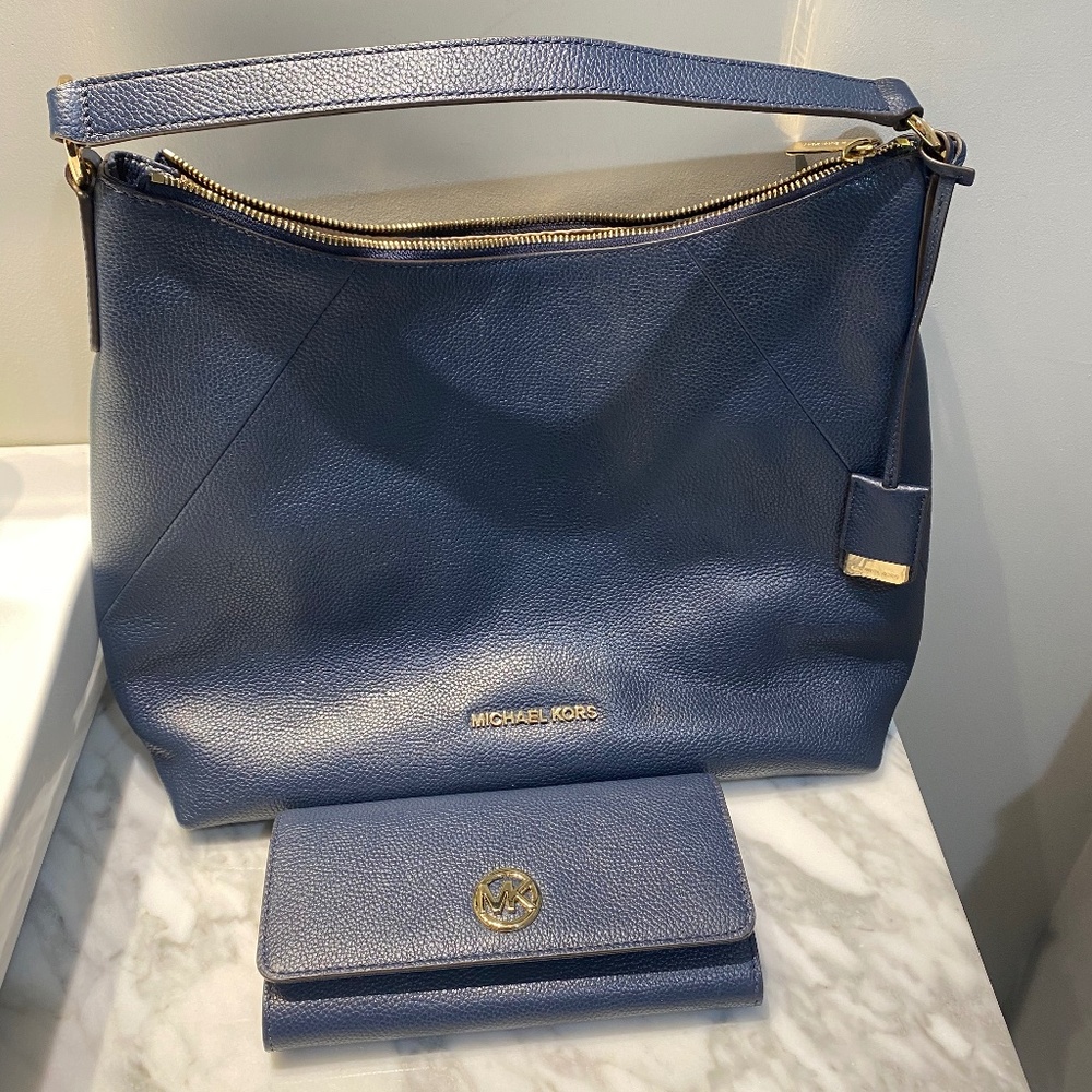 Michael kors shoulder bag and wallet - Picture 9 of 9